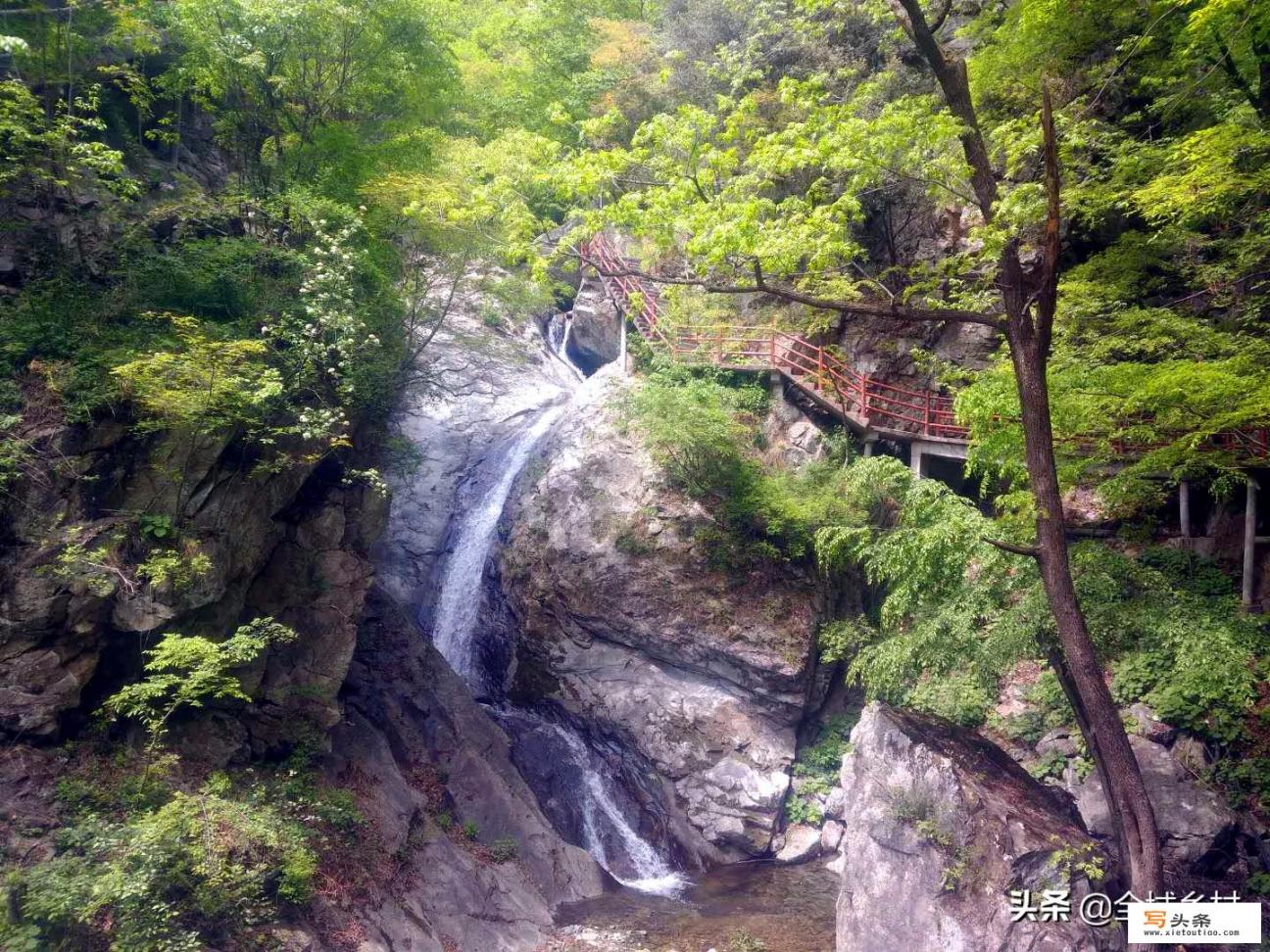 这个季节适合去哪里旅游