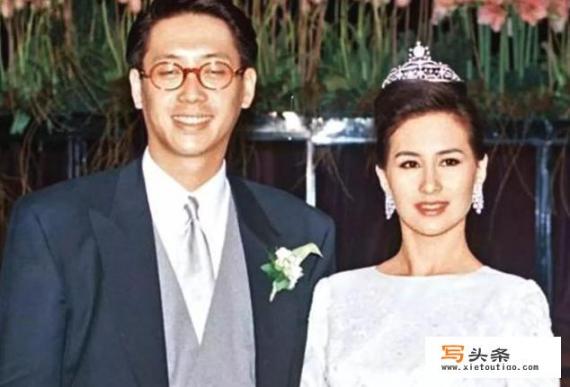 许晋亨的老婆不是李嘉欣吗？他跟何超琼又是什么关系