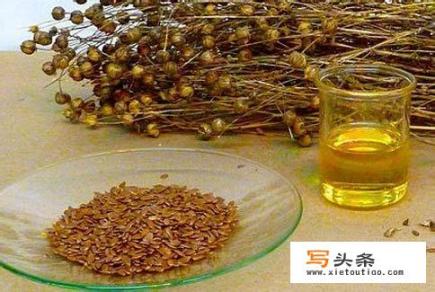 亚麻籽油怎么吃，亚麻籽油的好处和作用在哪