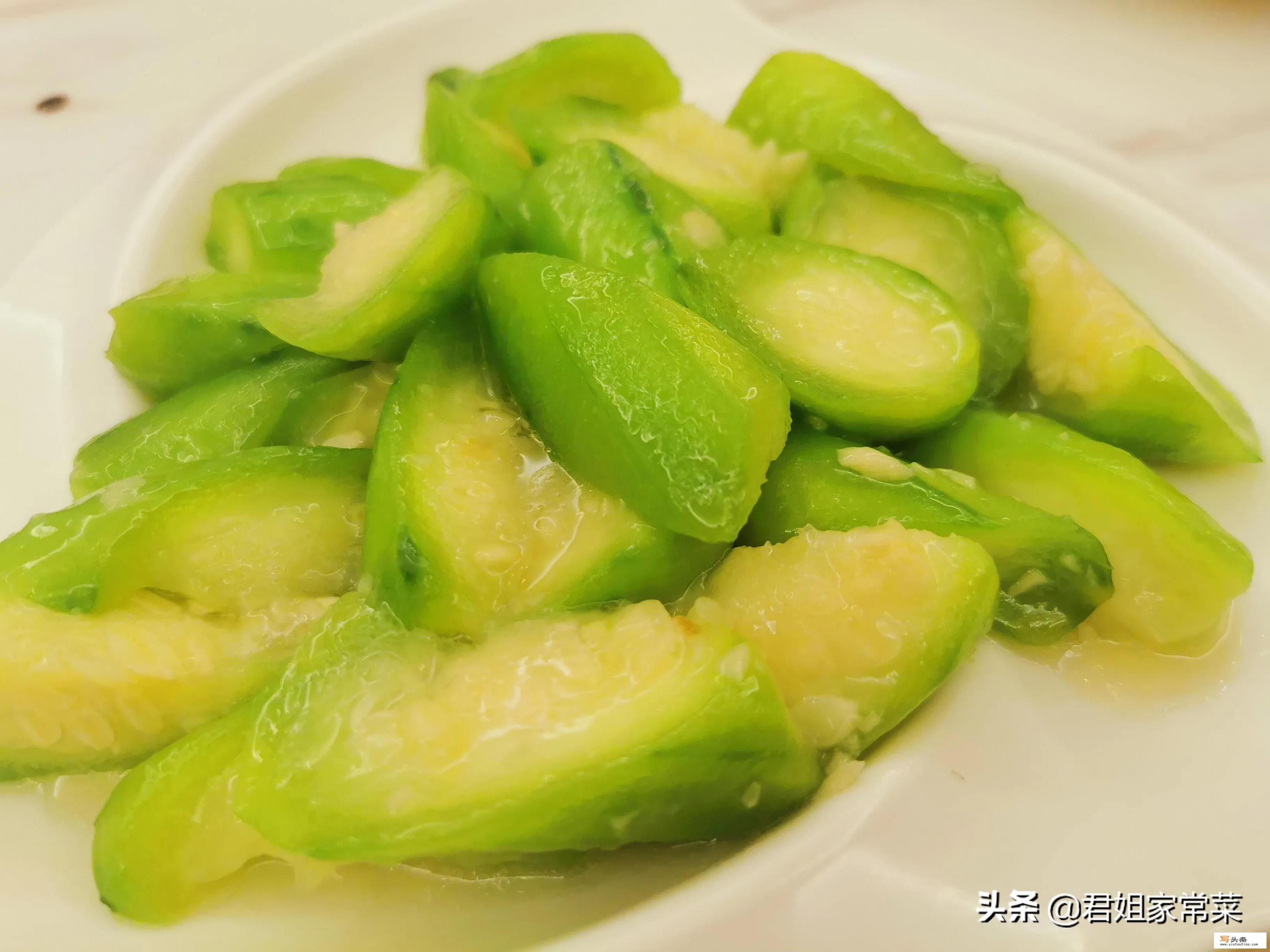 分享一下平常一个人做饭的话应该做几个菜？有没有省事又美味的菜，谢谢