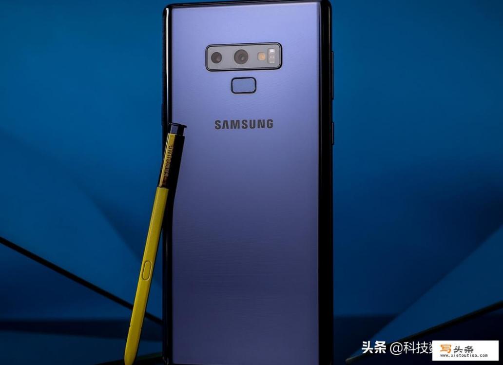 各位，华为Mate20Pro和三星NOTE9都是2K屏哪个好