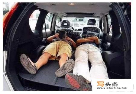 在车里过夜，会不会被闷死？要怎么做才安全_雅安汽车风管价格