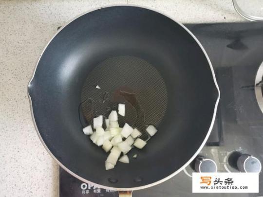 咖喱鸡肉土豆饭正宗做法_土豆咖喱鸡肉饭的做法