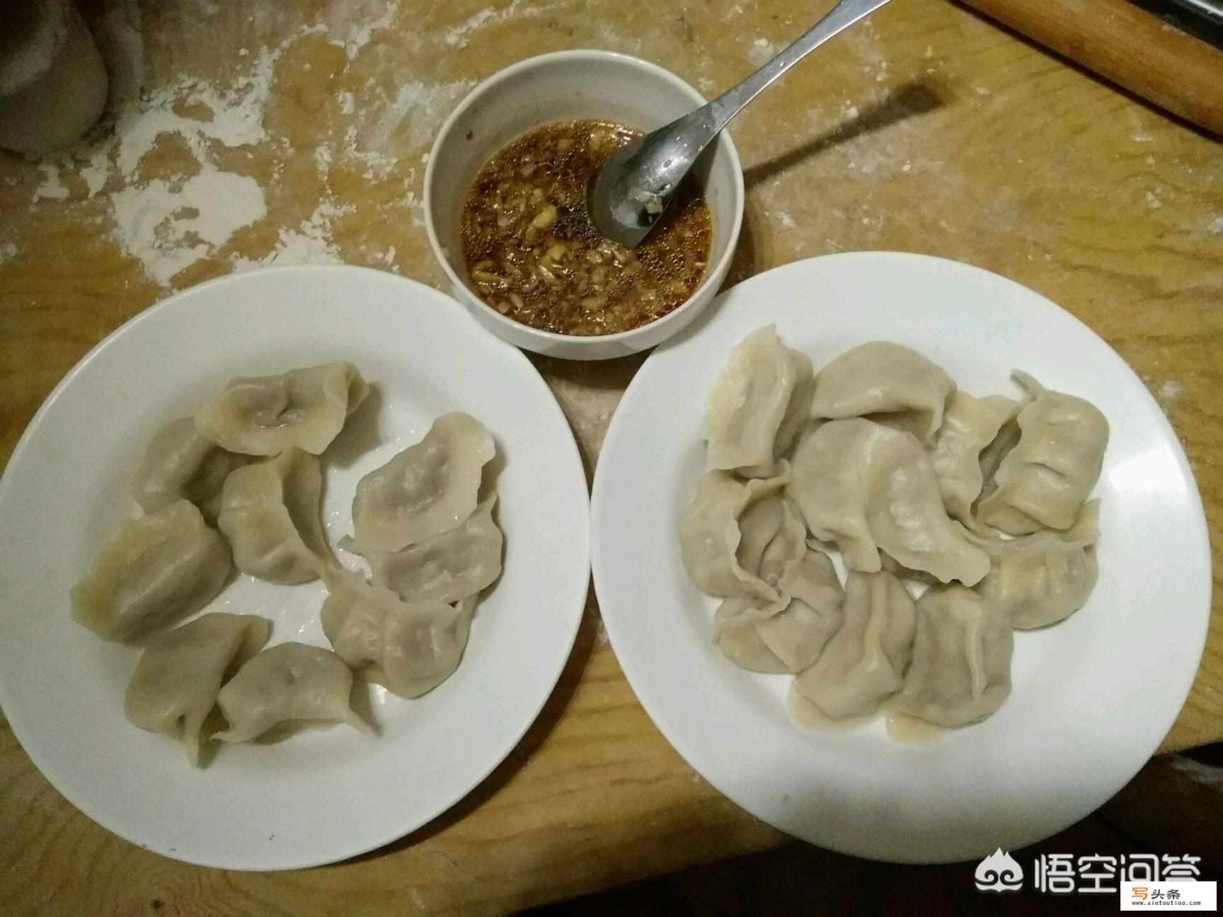 该如何制作辣馅的饺子_菜椒馅饺子做法