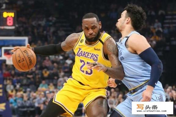今日NBA，湖人爆冷负灰熊，马刺险胜魔术，如今的西部排行榜情况如何_今日NBA，湖人轻取76人，快船击败雷霆，掘金爆冷负勇士，如今的西部排名情况如何