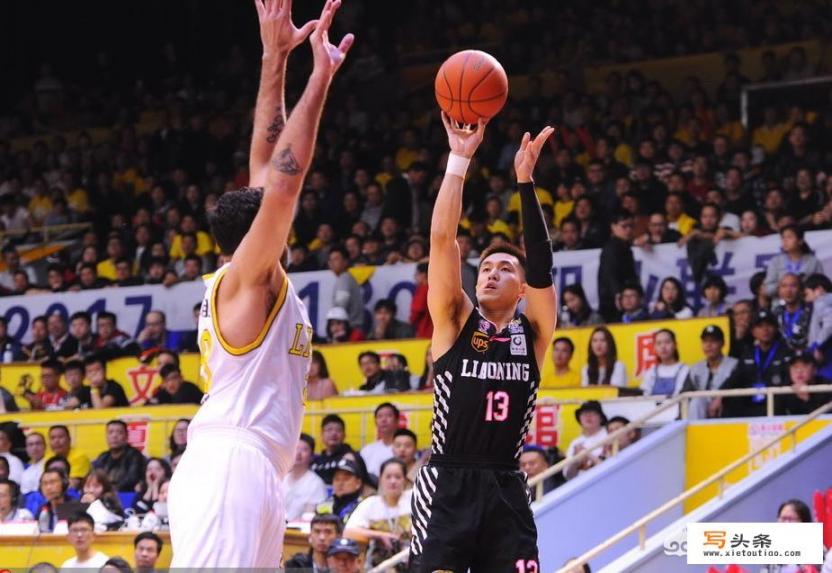 首战已摸清底细，广厦能后来俱上4：1淘汰辽宁队吗_骑士对阵太阳，詹姆斯大风车灌篮后，太阳主场球迷集体倒戈欢呼，你怎么看