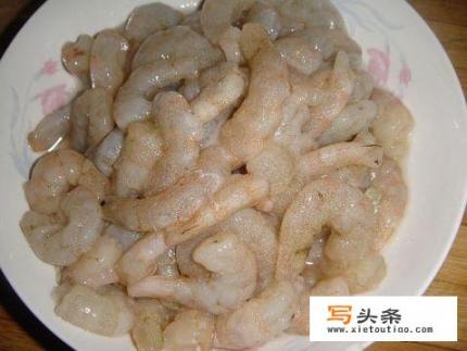 鸡蛋虾仁水饺馅的做法