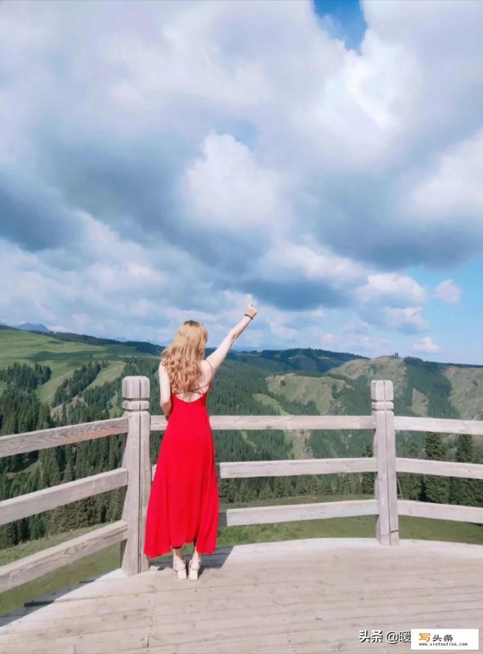 10月份去张家界旅游，穿什么衣服合适