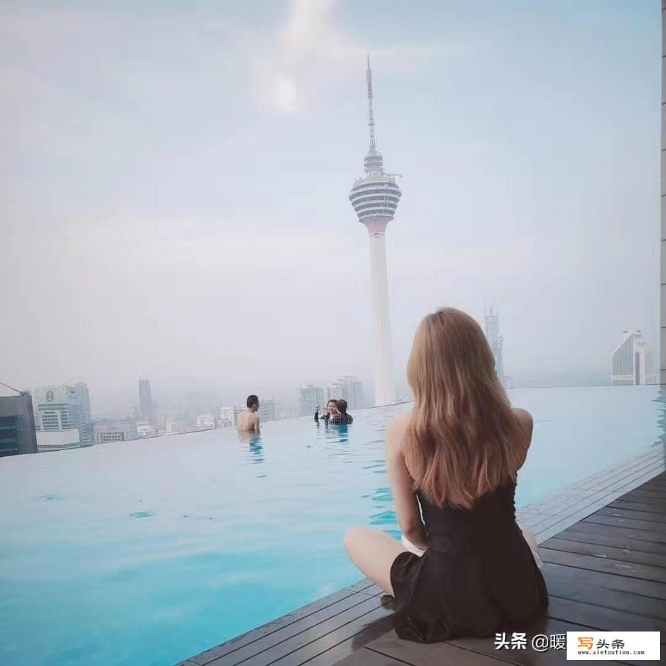 10月份去张家界旅游，穿什么衣服合适