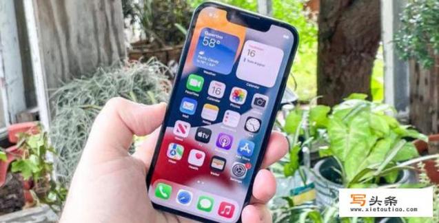 2022年1月适合买华为Mate 40 Pro还是iPhone 13呢？