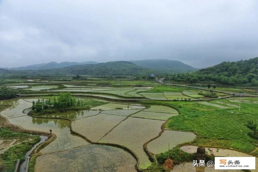 8月份全国最火爆的旅游地方？