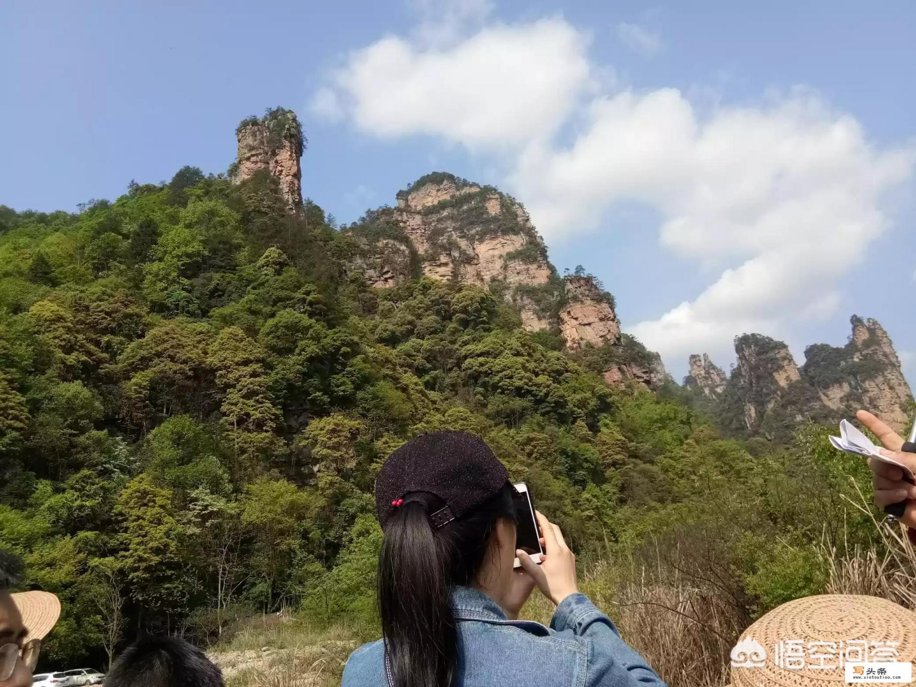 自己旅游便宜还是跟旅游团？2个的利弊？