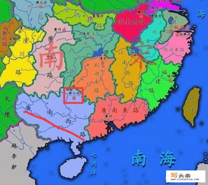 南宁市面积多少公里？