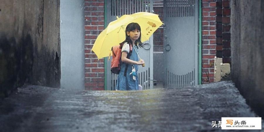 跪求有美女的养眼外国电影，不要太闷的？