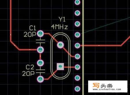 请问怎么判断电路板上的晶振是否起振？如果不起振该如何解决？